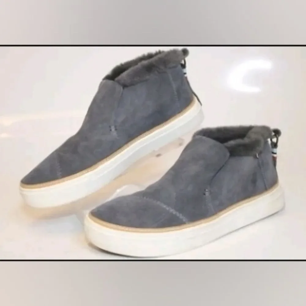 NEW TOMS Grey Suede Booties BOOTS Women's Faux Fur Paxton Chukka 6